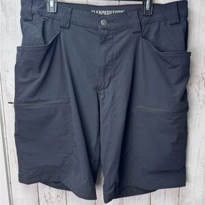 Duluth Trading Co Black Cargo Shorts Relaxed Fit size 36